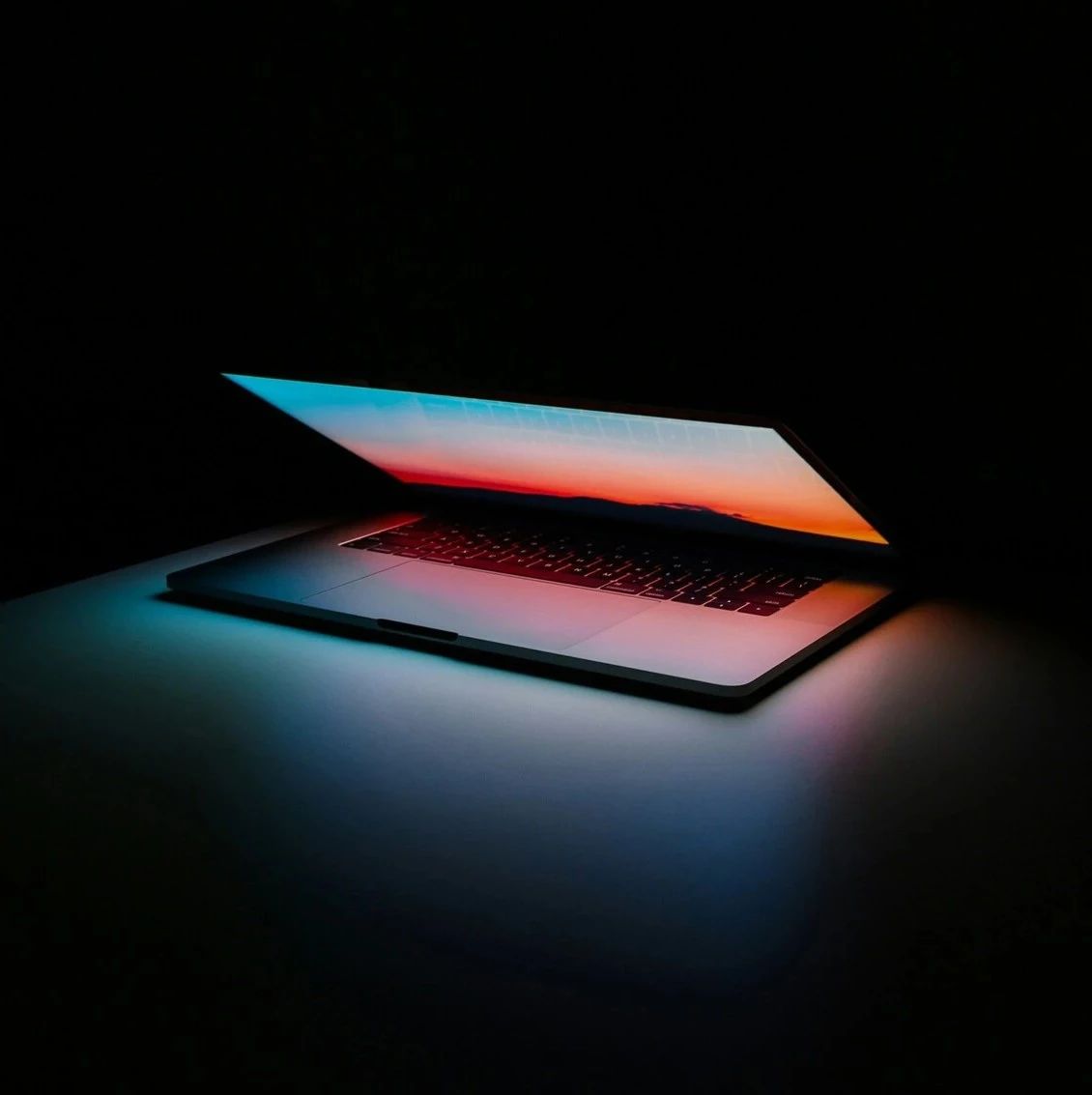 From the World Wide Web to Artificial Intelligence: 11 Milestones That Have Shaped Human Life Through Technology