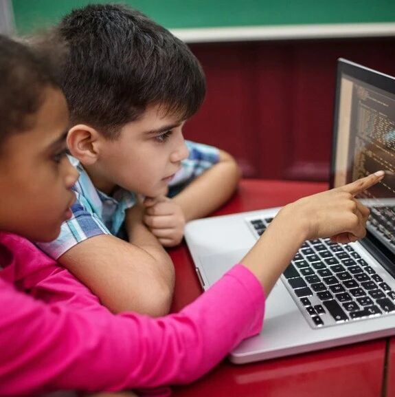 Rediscovering Curiosity Beyond Exam Preparation: How Digital Tools Are Reshaping Educational Models