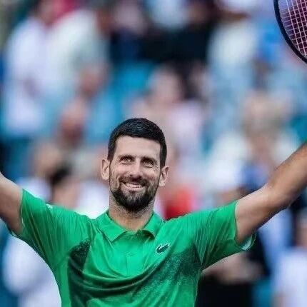 Miami Thriller: Djokovic Charges Ahead, While Zheng Qinwen Sadly Falls Short