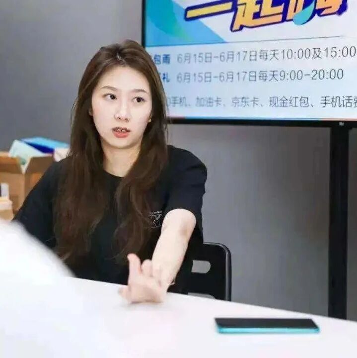 Big drama unfolds! A lawyer's letter has arrived | Yang Chen, the internet sensation, continues his public takedown of influencer Wang Xiaoyu—blame it all on her livestreamed product promotions!