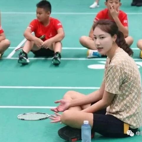 Launching a new venture, Lin Dan makes strategic moves, while Xie Xingfang joyfully takes on her new role—revealed to everyone's delightful surprise!