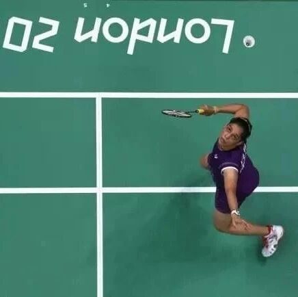 Player: Is that Yao Yao Ling? Someone’s trying to kill me!  
Police: Where is it happening?  
Player: At the badminton court.