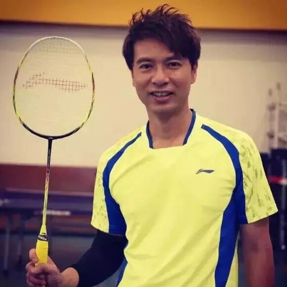 How popular is badminton? Turns out these stars are secretly amazing badminton players!