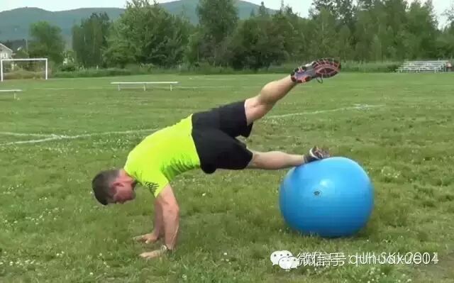 Auxiliary training for skiing during the off-season