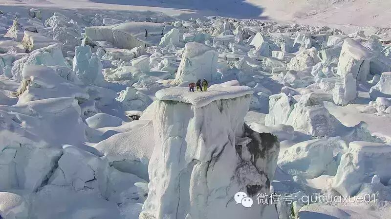 Foreign Video | The Art of Extreme Ski Flying