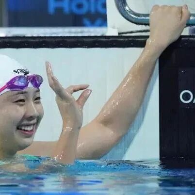2024 Short Course World Championships Day 2 Recap: Tang Qianting breaks the Asian record in the 100m breaststroke, while Qin Haiyang advances to the semifinals in second place.