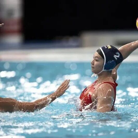 Singapore World Aquatics Championships: China's women's water polo team narrowly loses 11-13 to Italy, missing out on the quarterfinals.