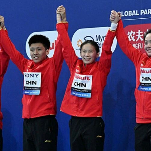 Singapore World Swimming Championships: "Dream Team" Claims First Gold! China Wins Diving Mixed Team Title