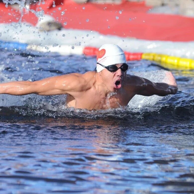 Even the cold weather can’t stop you! Here are 5 “hidden benefits” of swimming in autumn and winter—better than running!