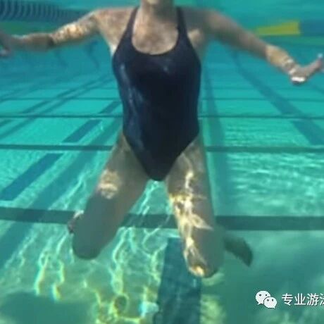 How can you stay afloat for more than three minutes? Safety tips for entering deep water