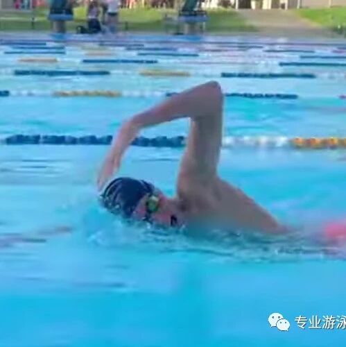 Why do you run out of breath more quickly when swimming freestyle? Breathing mistakes that are hard to spot intuitively